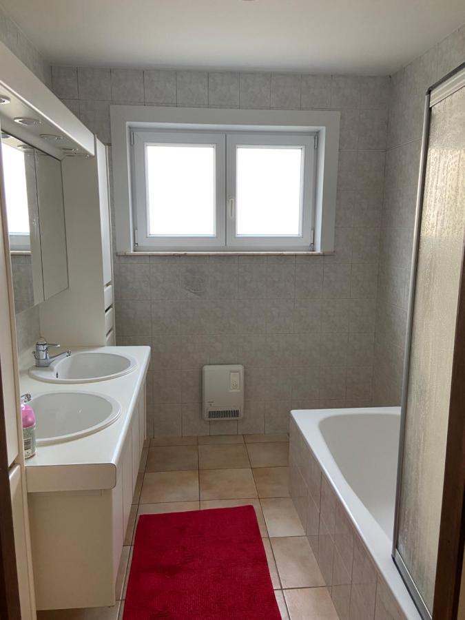 Ruim Zonnig Appartement Op 50M Van Strand Oostende Bagian luar foto