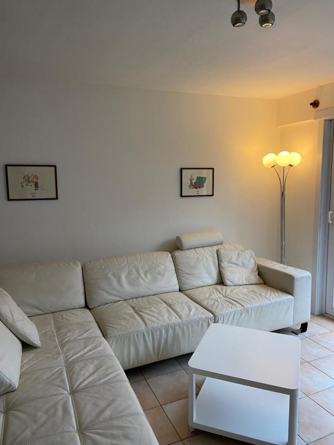 Ruim Zonnig Appartement Op 50M Van Strand Oostende Bagian luar foto